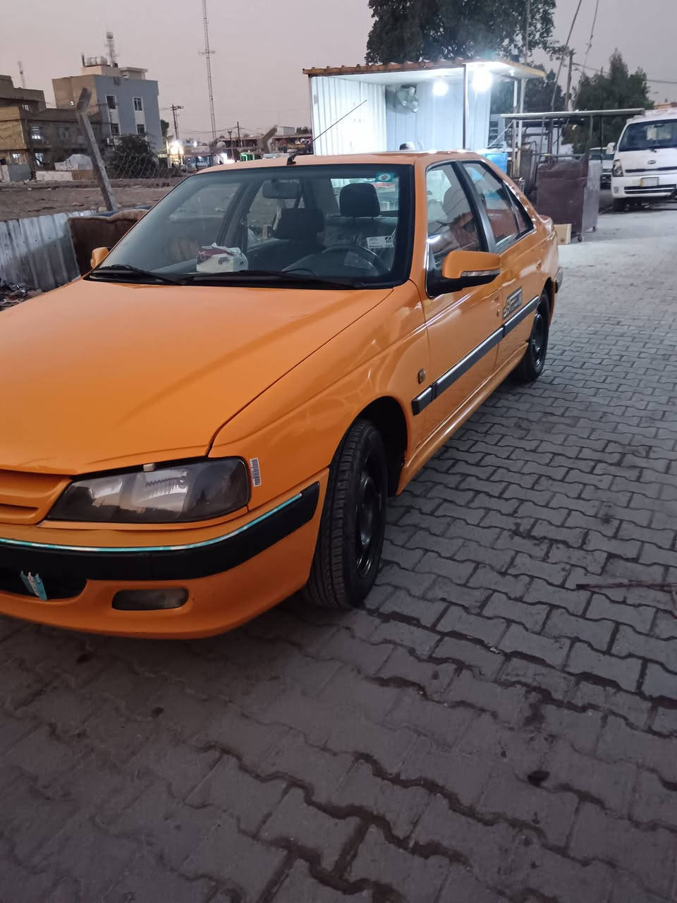 السلام عليكم بيجو بارس موديل ٢٠٢١رقم بغداد انكليزي  يوجد صبغ باب خلفي عكس السائق وبارد في قبغ البانزين العنوان بغداد الجديده السعر ٦٥. (***********)
