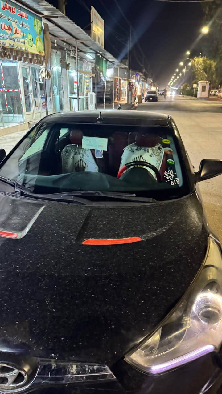 هوندا ڤولستر خەلیجی فول فول مواصەفات مەکینە مرغوب پانوراما و سەقف سلایت و فولە ئیتر
ملیونیک و ٨٠٠ هەزار غرامەی لەسەر دوای مامەڵە دەیگیریتەقە 
نرخ 80 ورقە
موشتەری نیت تیل مەکە *********** Singapore
