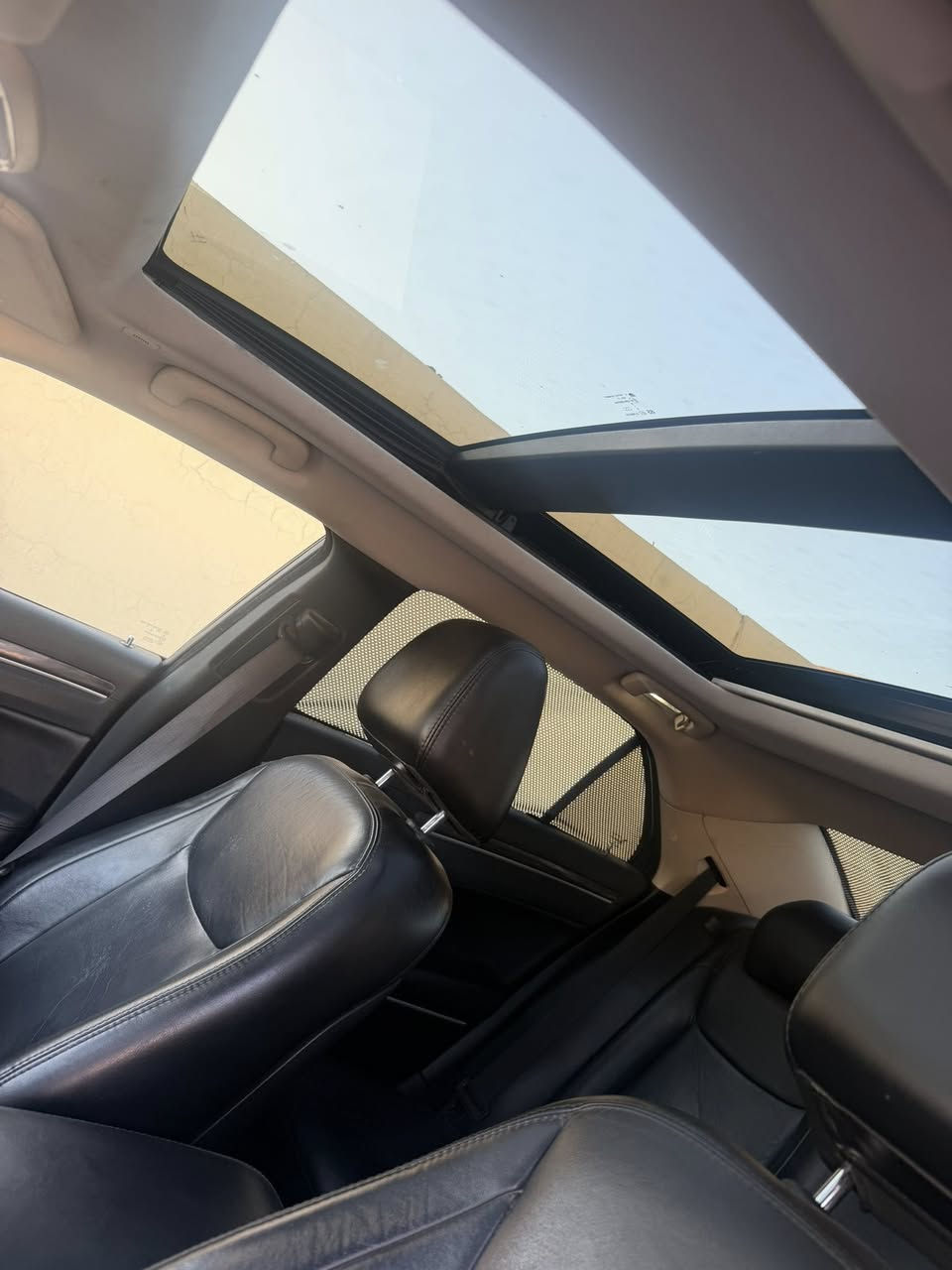 اوباماc للبيع او مراوس حسب القناعة موديل2018 كلين بدون ضرر او صبغ ماشيه87 سنوية وهزة لل 31 بأسمي 
 ***********
