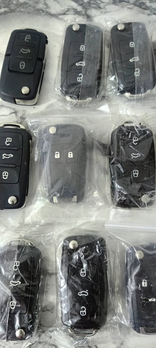 27قطعة 🛑
بصمة سيارة مختلف الموديلات 📢
تباع بالكامل 📣📣
100الف🇮🇶🇮🇶
 توصيل مجاني 🔴
***********واتساب📢📣📢📣
