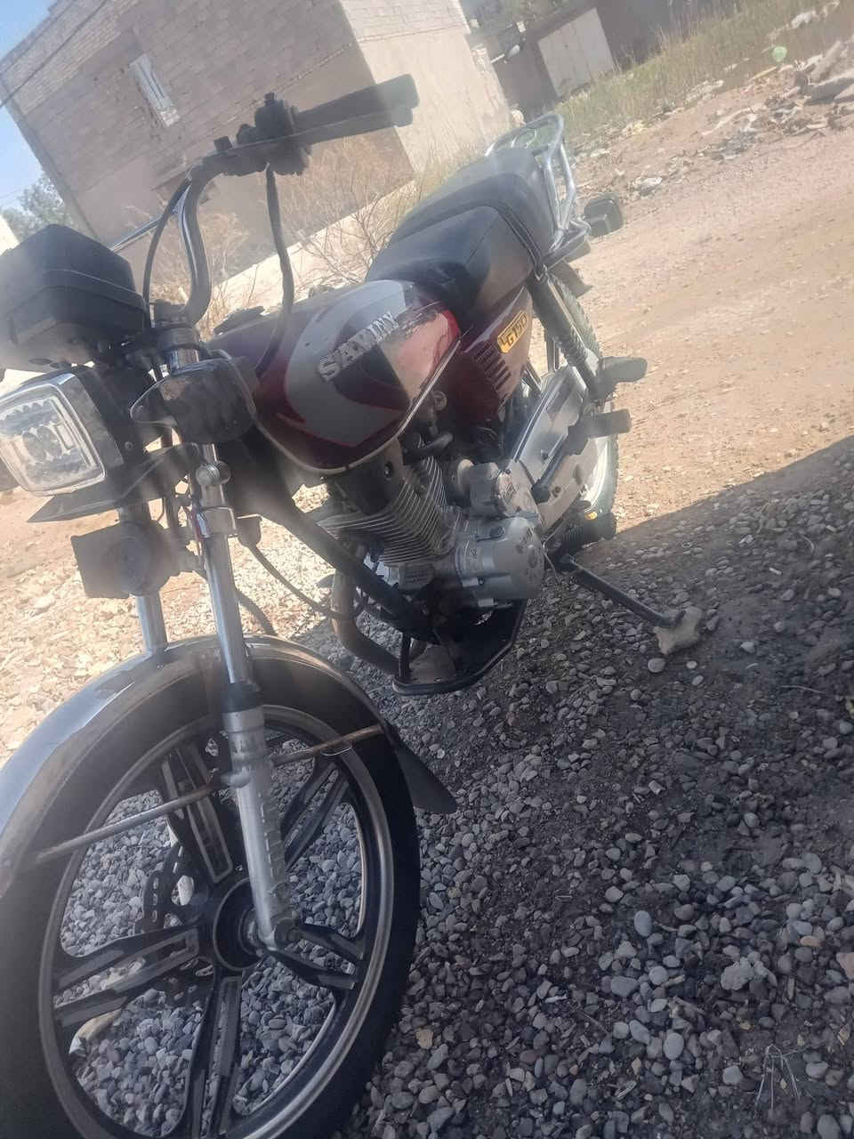 سلام عليكم شباب دراجه يرانيه للبيع 5كير المكانه الكرغوليه جسر دياله الجديد 450بيهه مجال ***********
