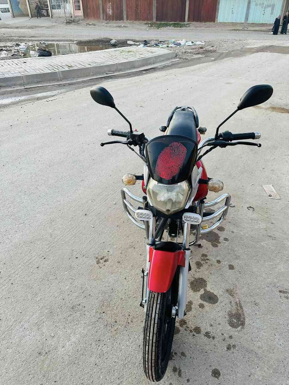 دراجة للبيع نوع الدراجة saw /حجم المحرك ١٥٠ /موديل ٢٠١٦
للاستفسار الاتصال على الرقم ***********
