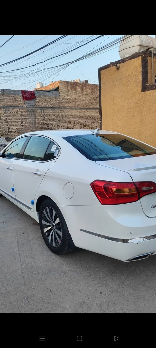 السلام عليكم
كيا كادنزا موديل 2012 خليجي محرك 6 سلندر 3500 مكفوله كفاله عامه فول مواصفات عدا البنراما رقم دولي بغداد باسمي تحويل ثاني يوم سنوية للغاية 2028 السعر 128 وبيها مجال قليل مكاني ميسان  الاتصال ***********
