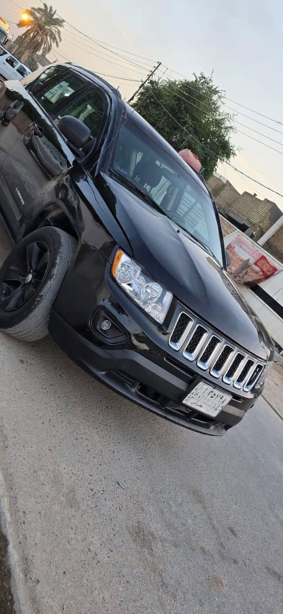 جيب مديل ٢٠١٢ كير و مكينه خير من الله سياره مناقصه شي تبريد ثلج صدر امامي خلفي جديد سياره صبغته جديده. بيه صبغ حزام رقمه دياله شرط تحويل سعر ٧٣ وبيه مجال. بصيط رقم الهاتف ***********.
