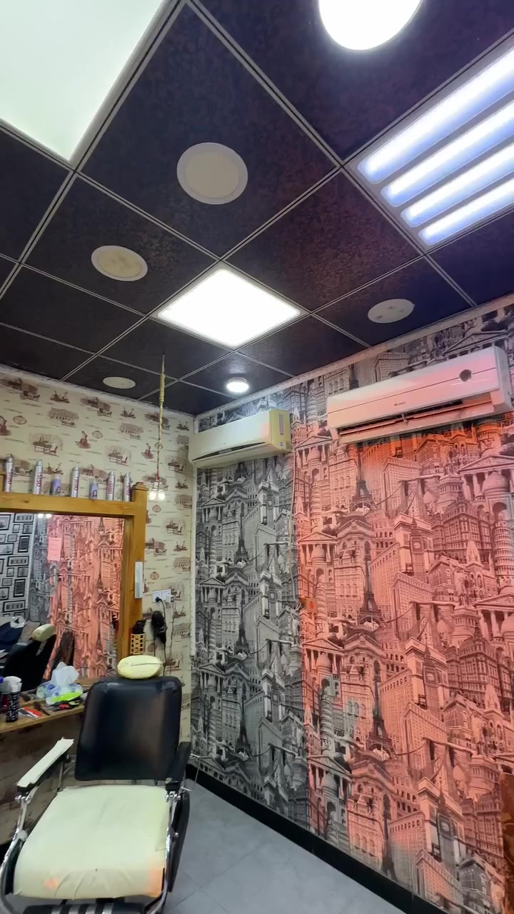 مطلوب حلاق المكان التنومة بداية كورنيش كردلان ***********
