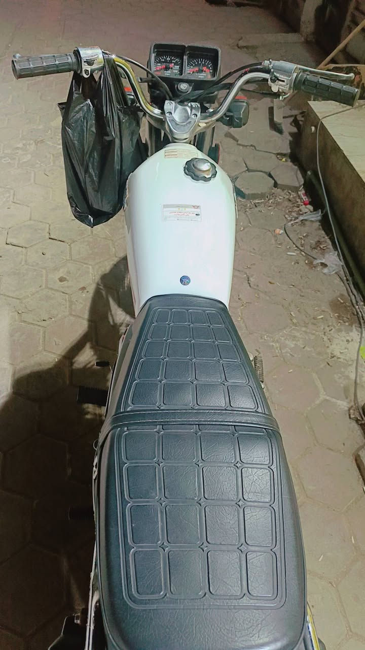 دراجه نامه برو موديل 2021 رقم الاماني مداور ثاني يوم نضافه مثل بصوره ما عايزه شي سعرها 1200 وبيها مجال
متواجد فيس واتساب ***********
