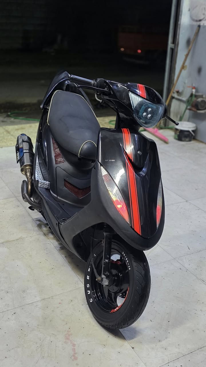 دراجه ماكس 2005
ب ٧٥٠ وبيه مجالل ٤٩ ابلادي  مكاني ميسان المجر الكبير
