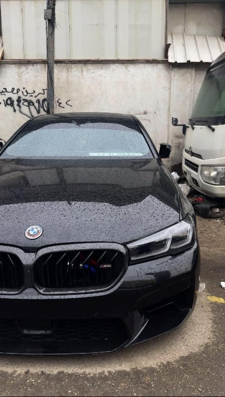 السلام عليكم 
bmw 550i للبيع
المحرك V8 4400cc تون توربو 
موديل 2020
الممشى 62 الف 
عليها داون بايب 
السياره فول مواصفات غرفه 700 مساج كشنات وكامره 360 
بدي كت M5
قطعه وحده صبغ جاملغ امامي 
قطعتين تبديل نفس اللون اصلي 
ايرباك تكمه فقط 
محرك وكير مكفولات 
رقم اربيل 

السعر 33,500$
للاستفسار ***********
مكان السياره بغداد
