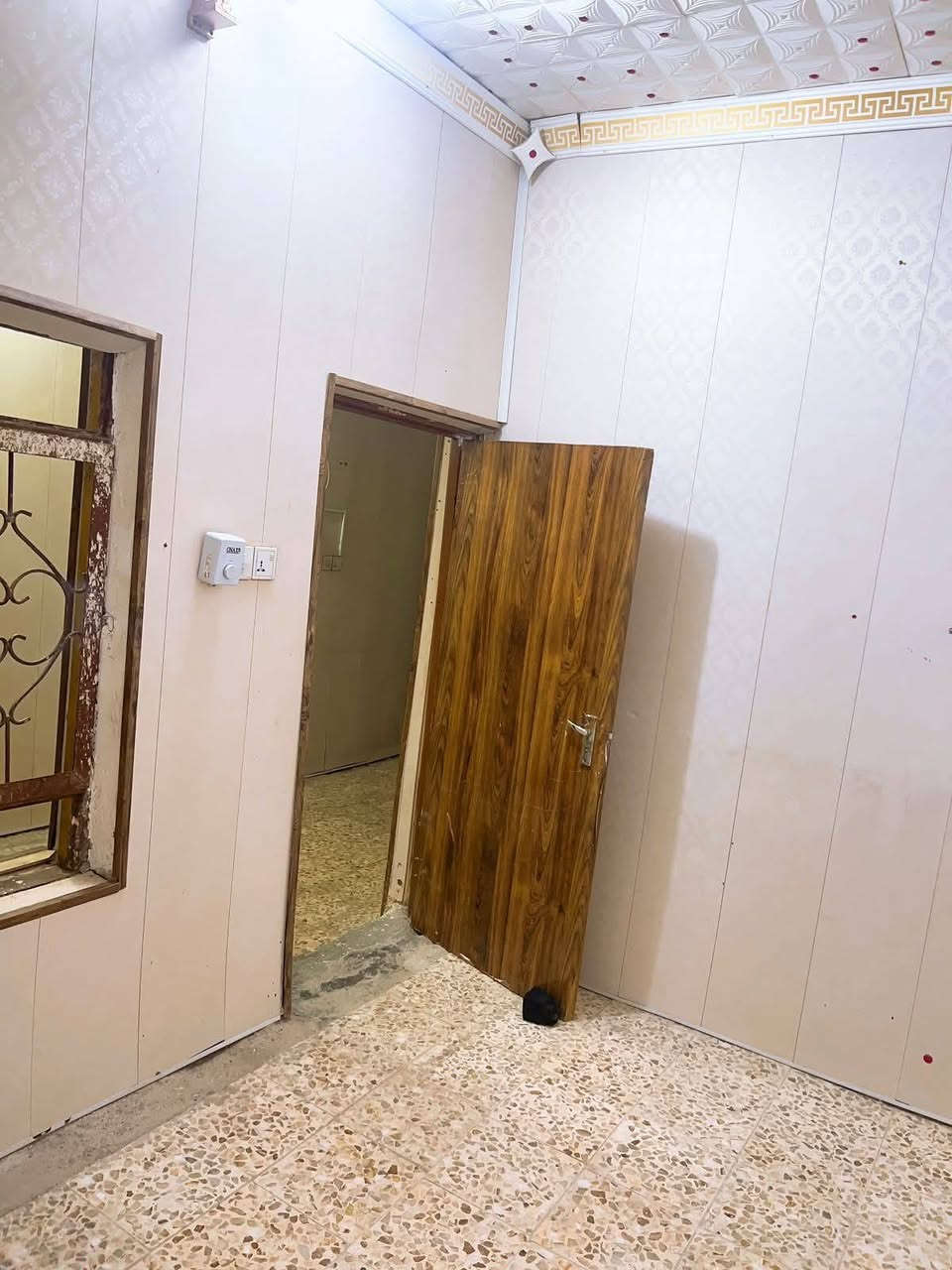 مشتمل للايجار بلمدينه دار ال400
غرفه وغرفه زغيره وممر ومطبخ وصحيات 
الايجار275,ضمن نت والكهرباء 
تصوير كدامكم مطلوب عائله ملتزمه زغيره


**إذا كنت صاحب هذا الإعلان وتريد حذفه لأي سبب، رجاءا أرسل رسالة إلى الدعم الفني**