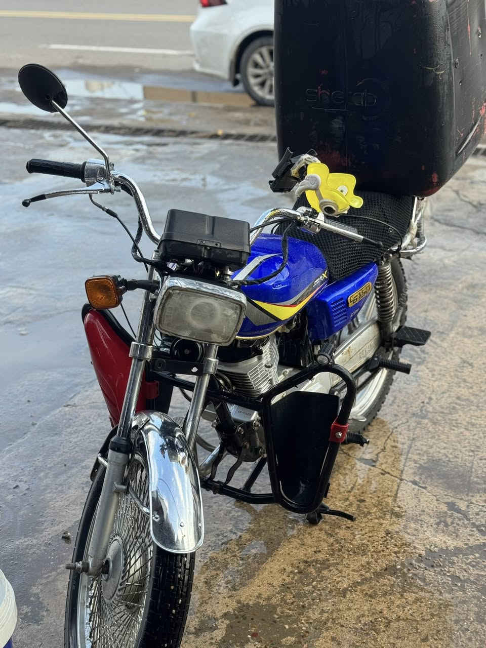 السلام عليكم دراجه سونك 4كير موديل 2023 اوراق مكينه نظيفه كهربائيات كلها جدد مثل ماواضح بصور سعر 550وبيها مجال الدوره الميكانيك 
تواصل واتساب ***********
