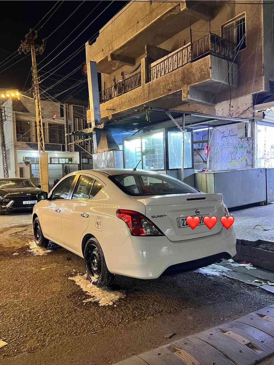 السلام عليكم للبيع نيسان سني 2025 السياره ماشيه 10الاف السياره استخدام شخصي على أيدي السياره مناقصها شي السياره رقم أربيل بأسمي حصراً تحويل مباشر 
ملاحضه:السياره بيها رصعه ب الباب الخلفي 
مكان السياره بغداد الدوره
الاستفسار ***********
