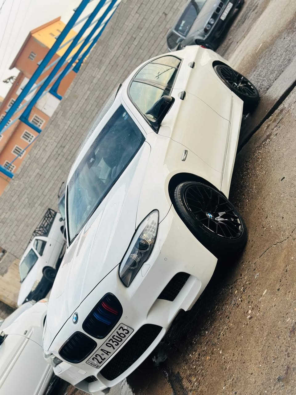 🚘🔥 للبيع – BMW 530 F10 موديل2011 🔥🚘
وكالة العروش | تحديث M Kit | 6 سلندر تنفّس طبيعي ✅

📍 الموقع: موصل 
📞 للتوصل ***********(اتصال / واتساب)
سعر :١٦٧ بيها مجال 
⸻

✨ تفاصيل السيارة:
 • الموديل: 2011
 • الفئة: 530 – F10 ✅
 • المحرك: 6 سلندر تنفّس طبيعي ⚙️
 • الوكالة: وكالة العروش ✅
 • تحديث M Kit خارجي ✅

⸻

🛠️ حالة البدي:
 • صبغ باب خلف سايق ✅
 • باقي البدي نظيف وممتاز

⸻

⸻

🔹 المواصفات والمزايا:
 • فتحة سقف ✅
 • كشنات جلد ✅
 • شاشة ✅
 • تحكم ستيرن + مثبت سرعة ✅
 • حساسات خلفية ✅
 • قيادة ثابتة وناعمة جداً 🛣️

⸻
