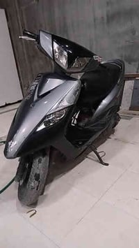 ثعلب gtr شكل قديم للبيع مكينه ما مفتوحه بلاد 4 ولفات  ختم واحد ويه الم...