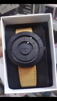 ساعة دوم مغناطيسية • بدون عقارب • حزام جلد طبيعي