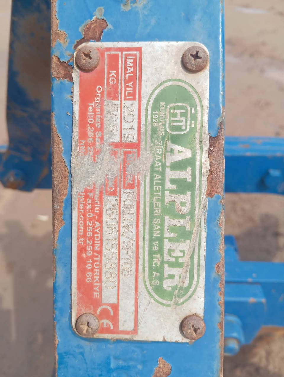 السلام عليكم فدان البيع حجم  10نضيف***********
