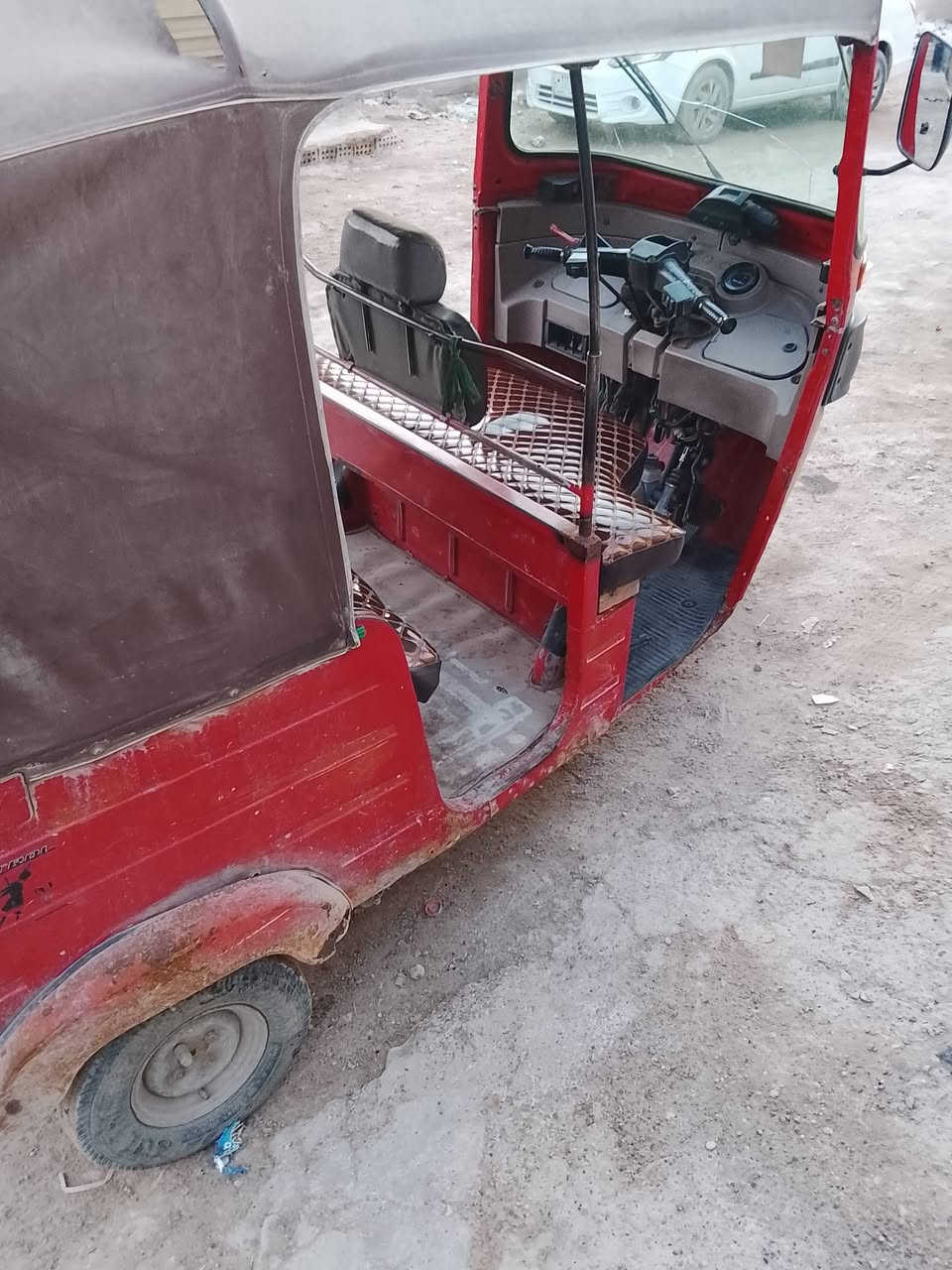 السلام عليكم
تكتك للبيع موديل ١٨
السعر مليونين ونص بيها مجال
المكان عبيدي 
للاستفسار ***********
