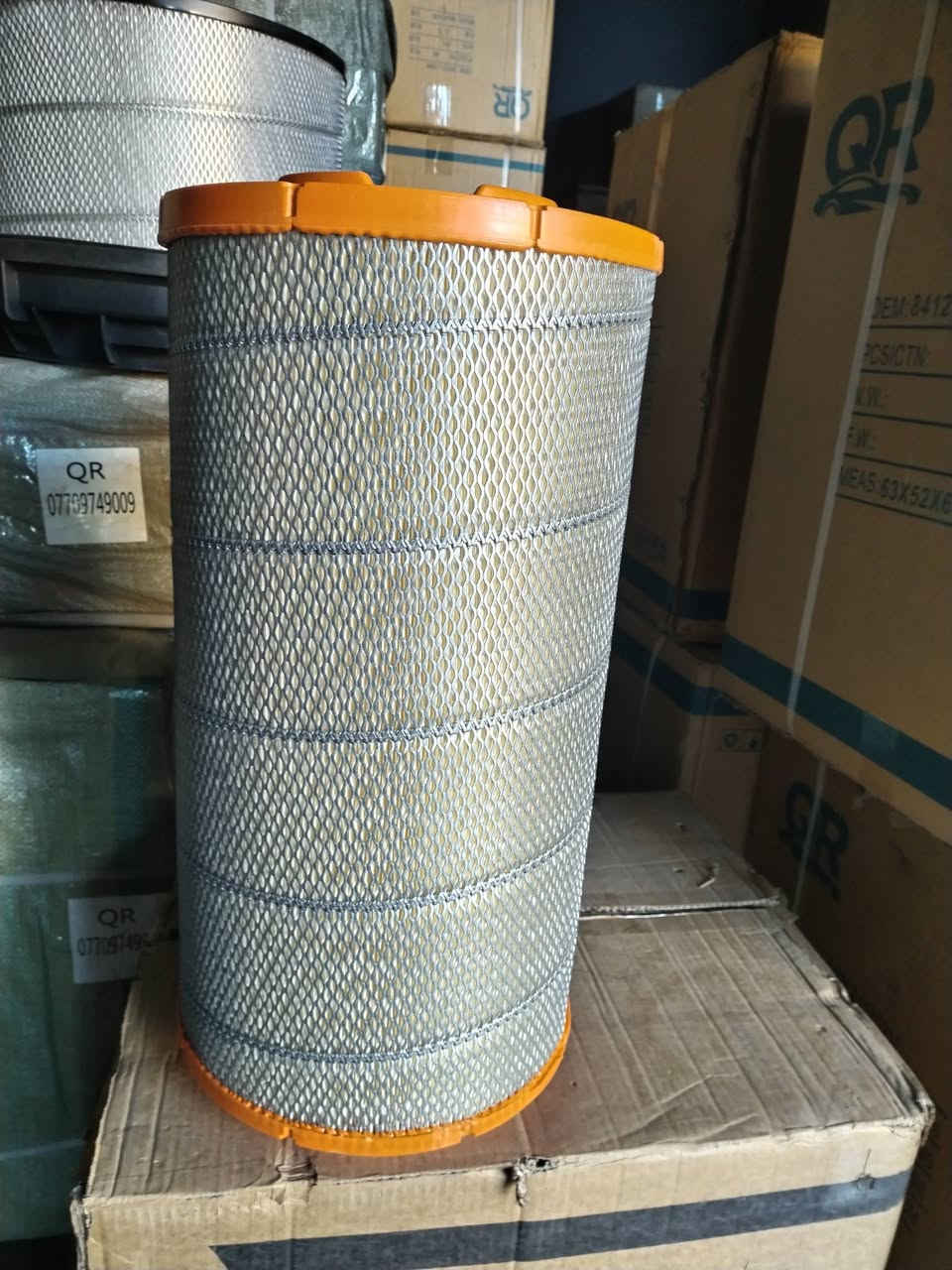 بحمد الله و فضلة 🤲 
وصول حاوية فلاتر هواء🌬️
اكتروز و مان 🚛
 المنشأ تركي 🇹🇷
يتوفر لدينا توصيل إلى كافة محافظات العراق 🚛 
البيع بالجملة فقط 💪 
العنوان / أربيل الصناعة الشمالية و تتوفر مخازن في الموصل كوكجلي
للتواصل الاتصال على الرقم *********** واتساب 📞
