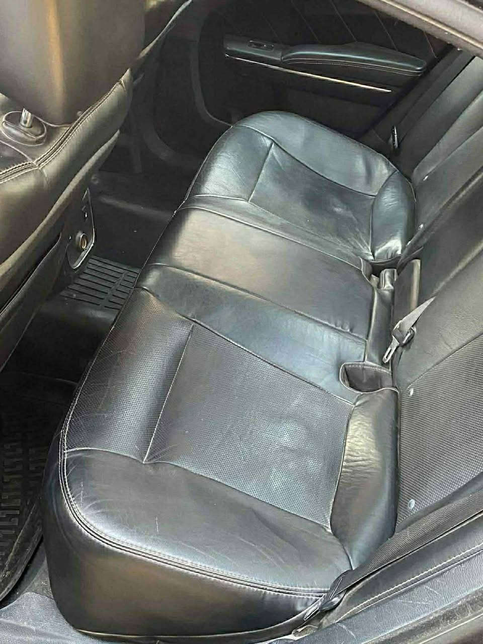 السلام عليكم جارجر 14هيمي موصفات srt 5700كندي بغداد بسمنا سيار حلوه حادثا فقط بنيد سعرها 158رقم الهاتف***********
