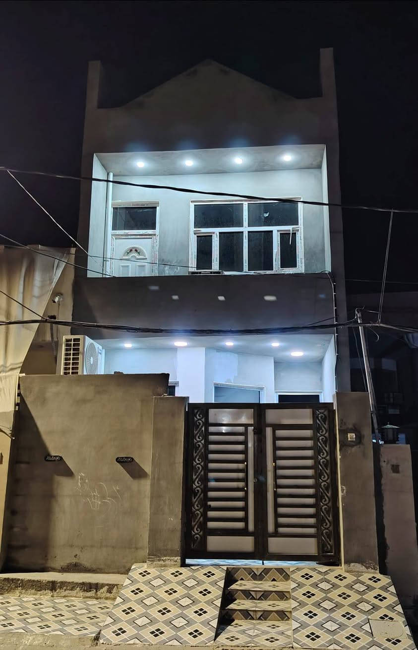#دار للبيع مساحه 125 سند 25 طابقين طابق الاول غرفتين و استقبال ومطبخ مع صحيات خارجية وحمام داخلي. وطابق ثاني ثلاث اغرف مع  صحيات 
#موقع بعقوبة المفرك دليمات خلف بيت صيني للسيراميك قريب على شارع العام 
#السعر اتصل *********** +واتساب
