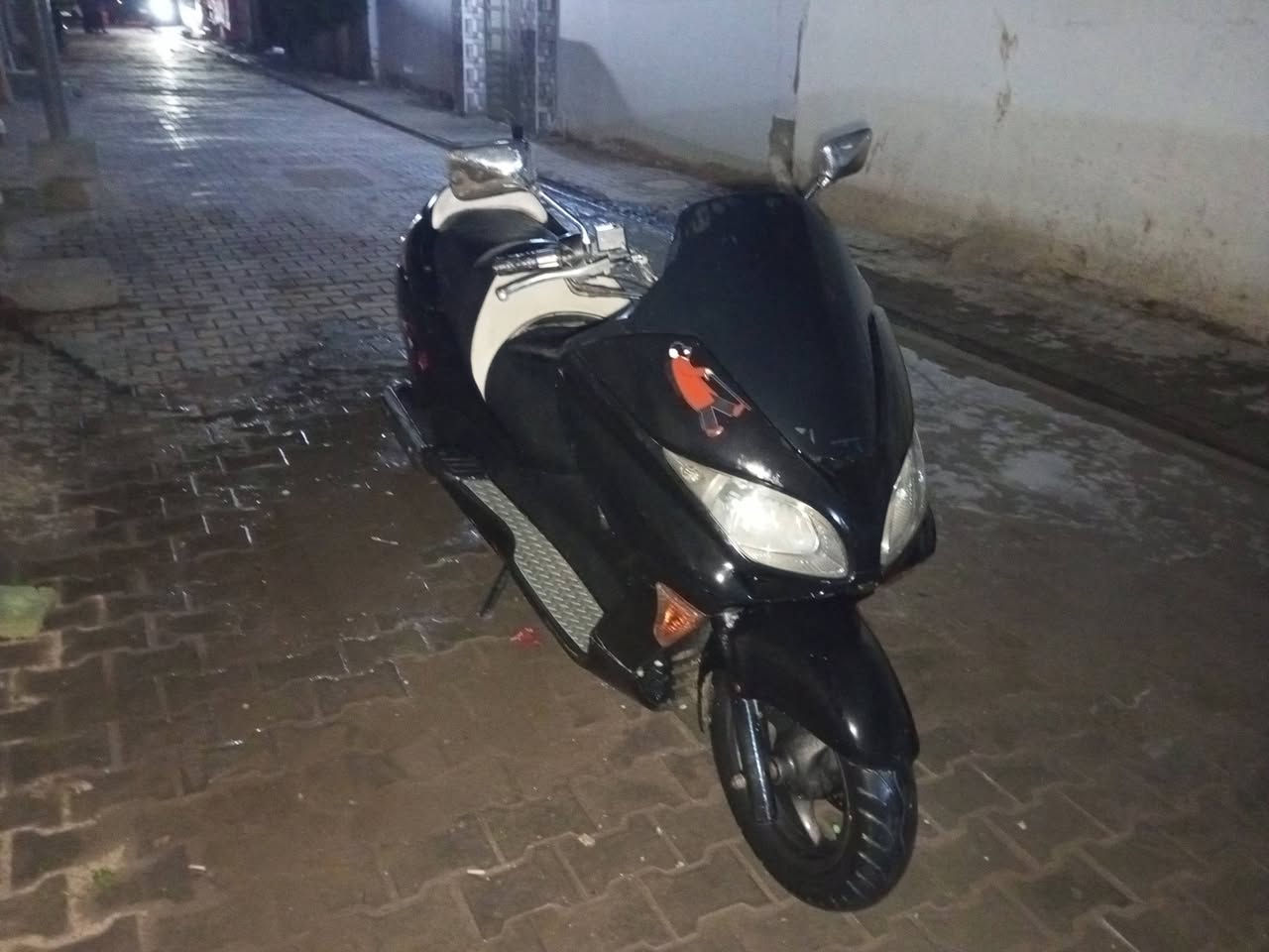 دراجه فورزا
صفر 9 للبيع 

السعر خاص 

***********
