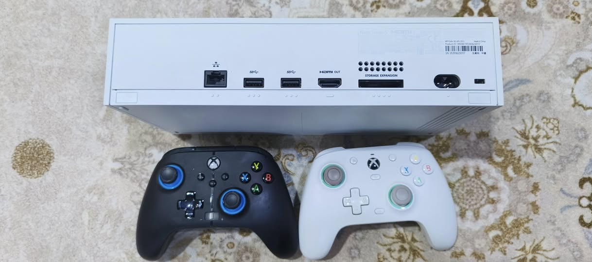 اكس بوكس سيريس اس
استعمال قليل كلش 
نظافة 90%
مع جوستك گيم سير نظافة فول + جوستك ثاني
وياه حساب بي فيفا 25
سعر 375 وبي مجال


**إذا كنت صاحب هذا الإعلان وتريد حذفه لأي سبب، رجاءا أرسل رسالة إلى الدعم الفني**