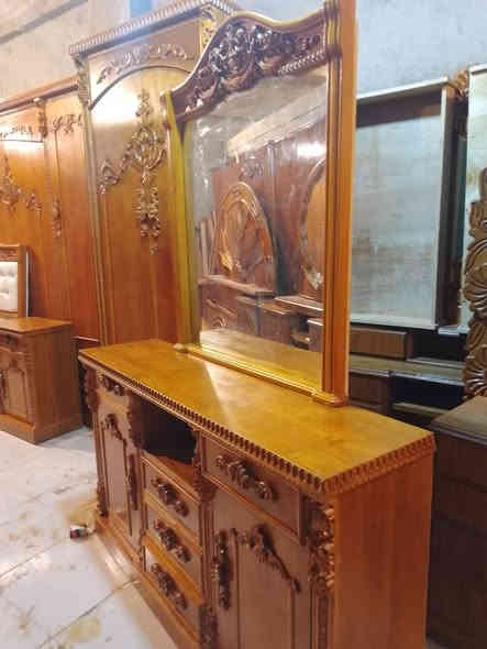 غرفه سته أبواب ملحق شغل درجة اولى نقش زان زان غرفه اخو جديد شرط رقم واحد ***********
