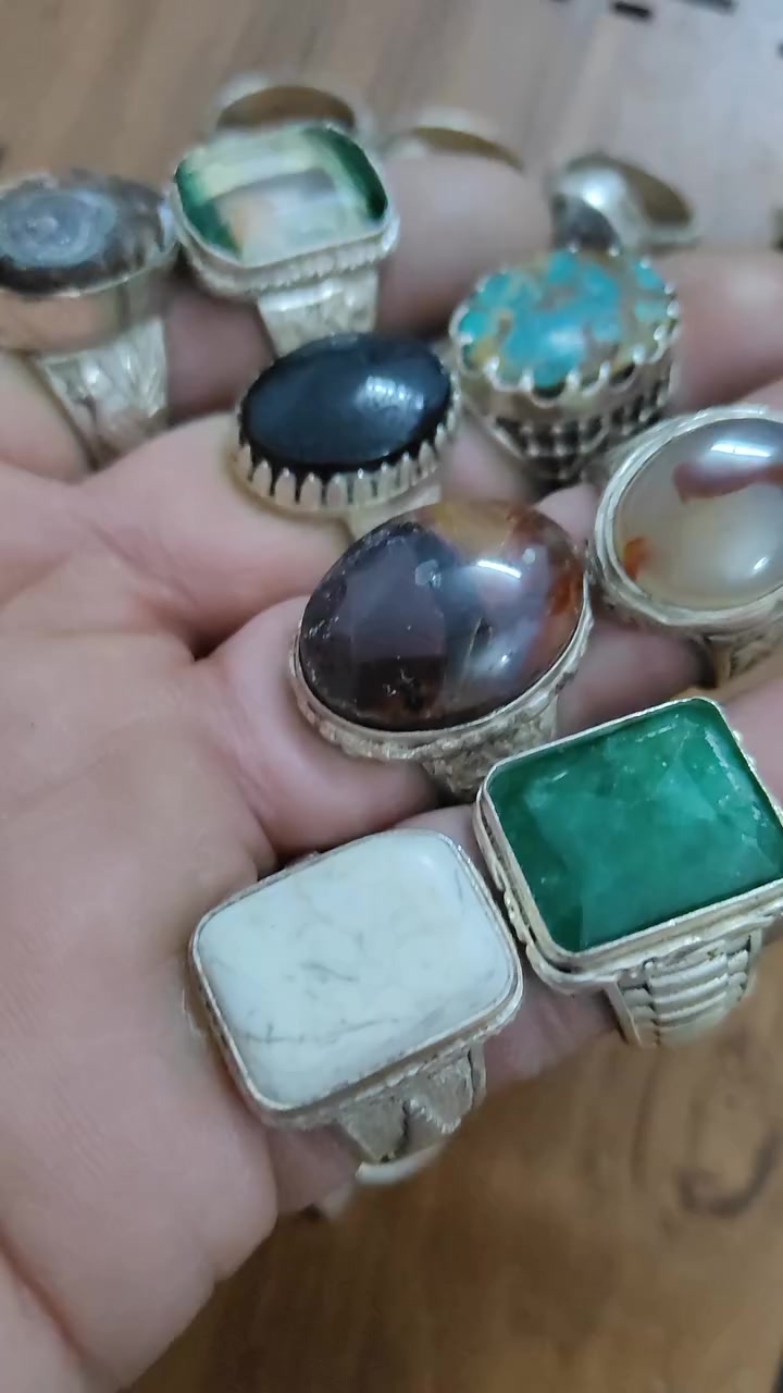 مرحبا محابس لبيع 20محبس سعرلواحد 40 الف مكاني ميسان يوجد خدمة توصيل ***********
