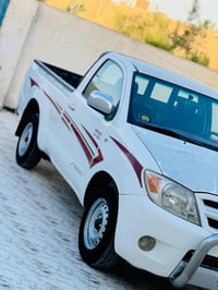 هايلوكس • ٢٠٠٧ • كفالة سنة