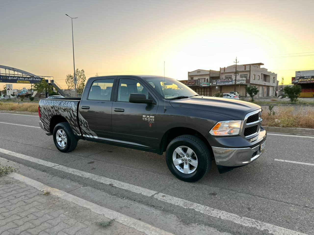 دوج رام  RAM  كلاسيك1500 موديل
2021  .  ماشي  ٢٨ الف
سياره كليل بدون ضرر بدون صبغ 
فقط  نسبه غرق  بدون اي عيب سياره جاهزه من كل نواحي 
محرك  6 
رقم سليمانيه  تحويل او وكاله كيفك  سنويه بسمي
كير ماو س  وشاشه كبير
باب طويل بودي قصير  المرغوب 
*********** 
مكان سياره كركوك
