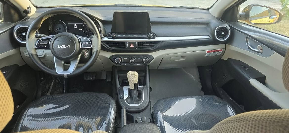 السلام عليكم كيا فورتي موديل 23مواصفات عادية منظومة غاز سيارة فقط دعامية امامية مبدلة كلها بلادية 3kpF24AD6pE554951
***********
سعرها 157
