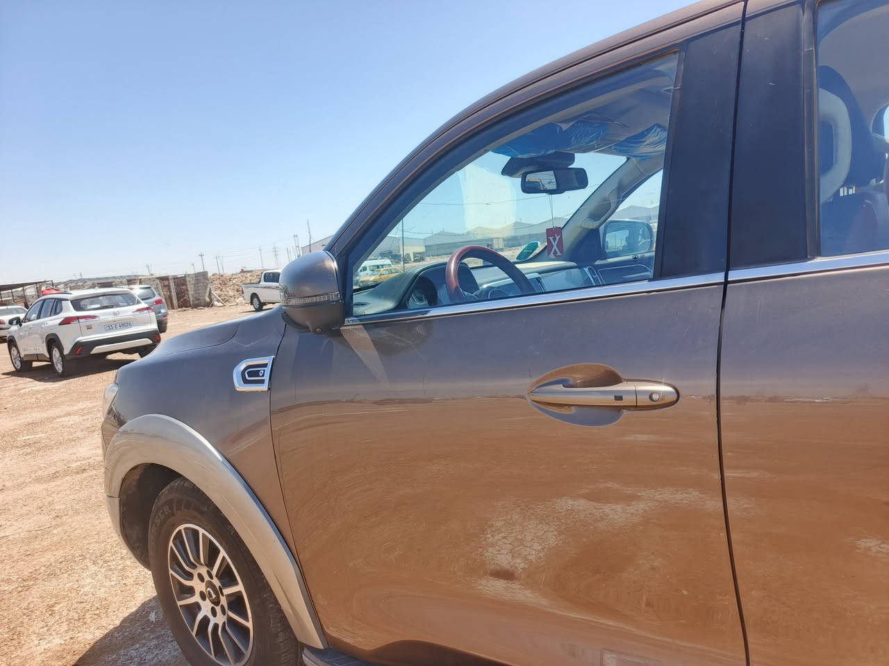 موديل ٢٢ ... فول مواصفات بلاتينيوم .... فتحة ... رادارات ... كاميرات جانبية وعلوية ... السيارة باسمي تحويل في نفس اليوم المكان مسيان السعر 200 وبيه مجل ‏‪***********‬‏
