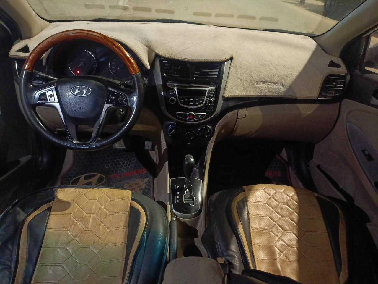 سلام عليكم سيارة اكسنت موديل 2015 بيه مكنات صبغ مكينه وكير تبريد ثلج مكينه 1600 رقم  بصرة تحويل ثاني يوم تخم تير حداديه جديدة سيارة جاهزة من كلشي مكان سيارة البصرة حي الحسين سعر 73بيه مجال ستفسار ***********سنويه جديد مشروع وطني
