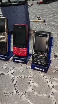 قطع شلع • أكثر من ٩٠٠ • للبيع