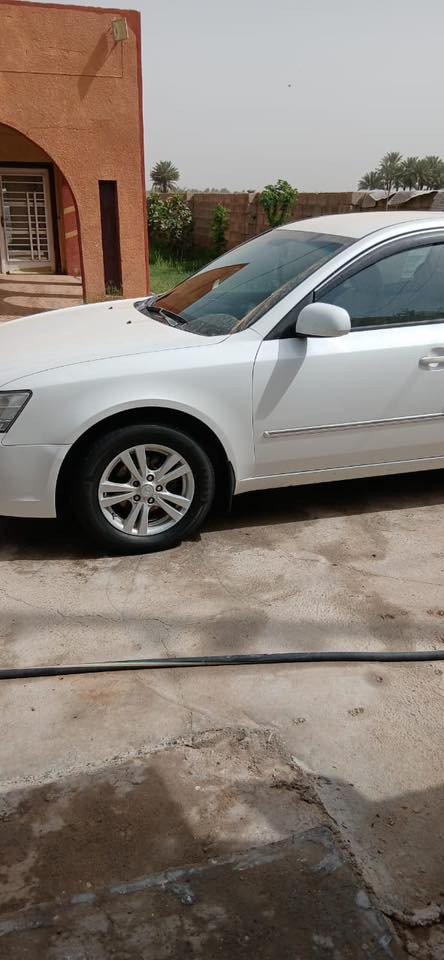 السلام عليكم سوناتا ٢٠٠٩ خليجي كفاله عامه تبريد حدادية مكينه كير كهربائيات كله كفاله بلاش السعر ١٠٠$ وبيها مجال متوازي على البيع لغرض السفر *********** /***********
