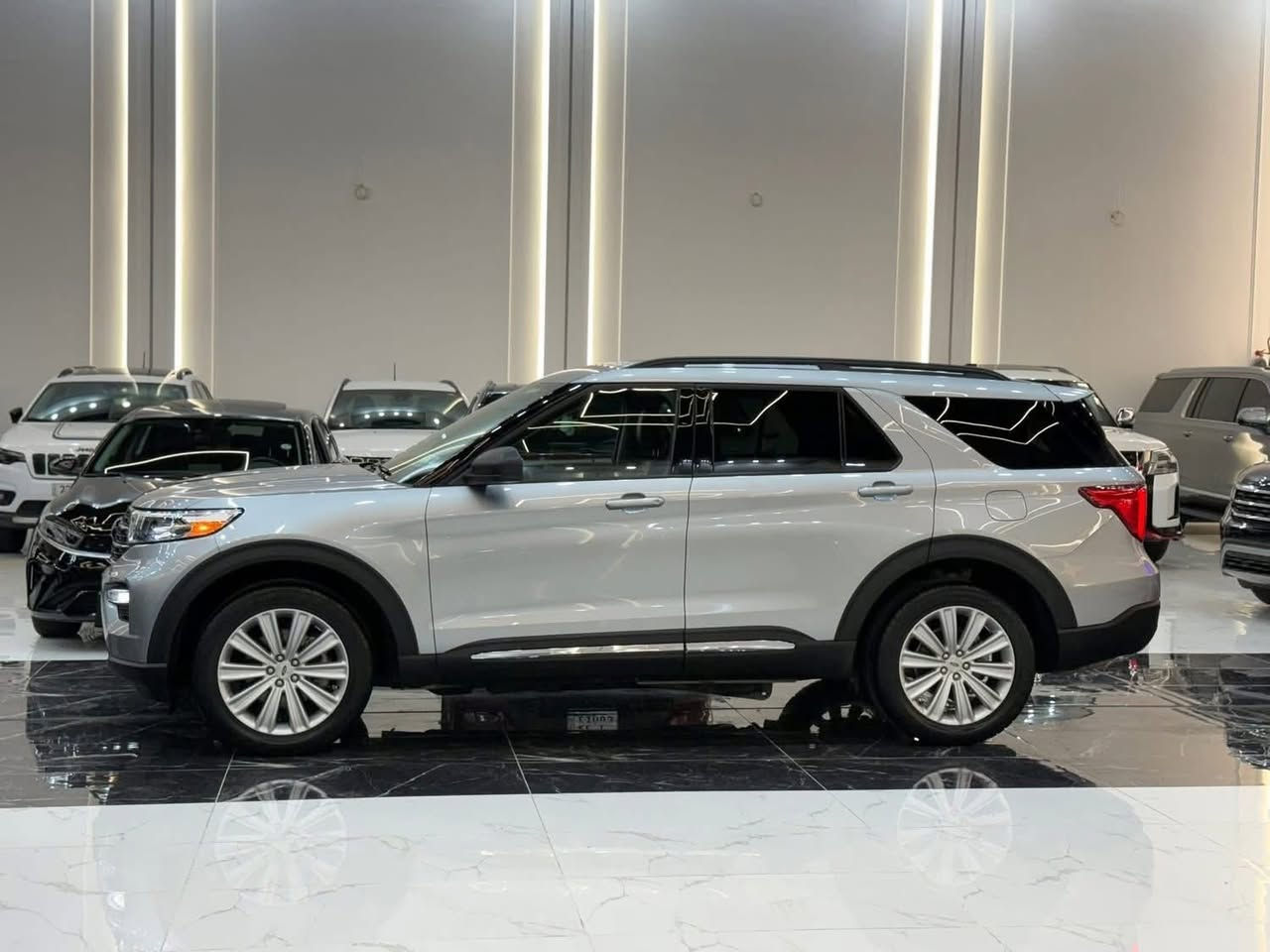 𝟐𝟎𝟐𝟒 𝐅𝐎𝐑𝐃 𝐄𝐗𝐏𝐋𝐎𝐑𝐄𝐑-𝐗𝐋𝐓 𝟒𝐖𝐃

فورد اكسبلور (XLT.4WD) موديل : 2024

اللون : سلفر

عدد المقاعد : 7 راكب

عداد المسافة : 39 الف

حجم المحرك : 2.3L TURBO ( 4,سلندر )

بدون صبغ ☑️ بدون تعديل ☑️ بدون دواخل ☑️

فقط واحد جاملغ تبديل بلادي نفس لون

 كافة الايرباكات سليمة 100%

المواصفات : 𝐗𝐋𝐓-𝟒𝐖𝐃

دفع رباعي ,𝟒𝐖𝐃

كيج الكتروني

بصمة ابواب

بصمة تشغيل

تشغيل عن بعد ,𝐑𝐄𝐌𝐎𝐓𝐄 𝐒𝐓𝐀𝐑𝐓

شاشة دشبول ديجيتال

شاحن هاتف لاسلكي 

كاميرة 

كير ماوس 

هاند بريك بصمة

اوتو هولد : 𝐀𝐔𝐓𝐎 𝐇𝐎𝐋𝐃

اوتو ستارات : 𝐀𝐔𝐓𝐎 𝐒𝐓𝐀𝐑𝐃

اوتو ستوب : 𝐀𝐔𝐓𝐎 𝐒𝐓𝐎𝐏

رادار امامي (تحديد مسار)

رادار جانبي  (نقاط عمياء)

رادار خلفي (التحذير من الاصطدام)

حساسات امامي 

حساسات جانبي

حساسات خلفي

نظام : 𝐄𝐂𝐎

نظام : 𝐍𝐎𝐑𝐌𝐀𝐋

نظام : 𝐒𝐏𝐎𝐑𝐓

نظام : 𝐓𝐎𝐖/𝐇𝐀𝐔𝐋

نظام : 𝐒𝐋𝐈𝐏𝐏𝐄𝐑𝐘

تحكمات استيرن

استيرن هيتر

كشنات جلد

كشنات كهربائي 

كشنات هيتر 

صندوق شفط كهربائي 

لايتات 𝐋𝐄𝐃 ليد وعدسة زينون بيلادي

بلوجكترات 𝐋𝐄𝐃 ليد بيلادي

بكلايتات 𝐋𝐄𝐃 ليد بيلادي

ويل كروم 

تفاصيل اكثر الاتصال على ارقام التالية
☎️-WhatsApp

***********

***********

عنوان📍اربيل فرع ناقلات

معرض كاليفورنيا كارس 𝐂𝐀𝐋𝐈𝐅𝐎𝐑𝐍𝐈𝐀 𝐂𝐚𝐫𝐬
