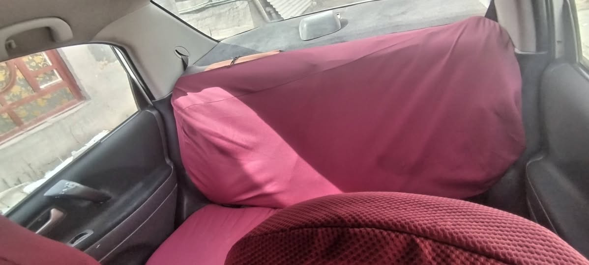 سيارة ساسوكي ليانا للبيع موديل 2005 رقم بصرة حرة تريد وكاله تريد تحويل راعيها بلحيانيه عندي بيها وكاله عامه  السيارة بديها زين لون ابيض سنويه لل28 يرادلها شوي ترتيب بيها ربل ولف الصبح من شغل اطلع دخان ابيض كير مكفول ستوة شاده وبيها المشط جفته ورجع شوي ثكيل الباقي مابي شي شاشه بلوتوث سماعات حدادية نص عمر تايرات الكدام ستوة شادهن نضاف السعر 45 ورقه وبيها مجال قليل.  الشراي يتصل *********** مكاني بصرة كرمة علي
