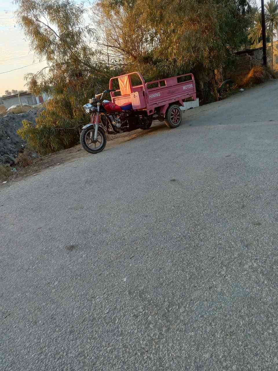 سلام عليكم ستوته للبيع مديل 17رقم الماني نجف سنويه لل28 محرك 25 كير بوكس جديد تايرات خطه جديد تانكي جديد شاصي نضيف لستوته جاهزه ماعيزه شيء السعر 1800 وبيه مجال للشراي المكان نجف قضاء المشخاب للتواصل عله هاذ الرقم ***********
