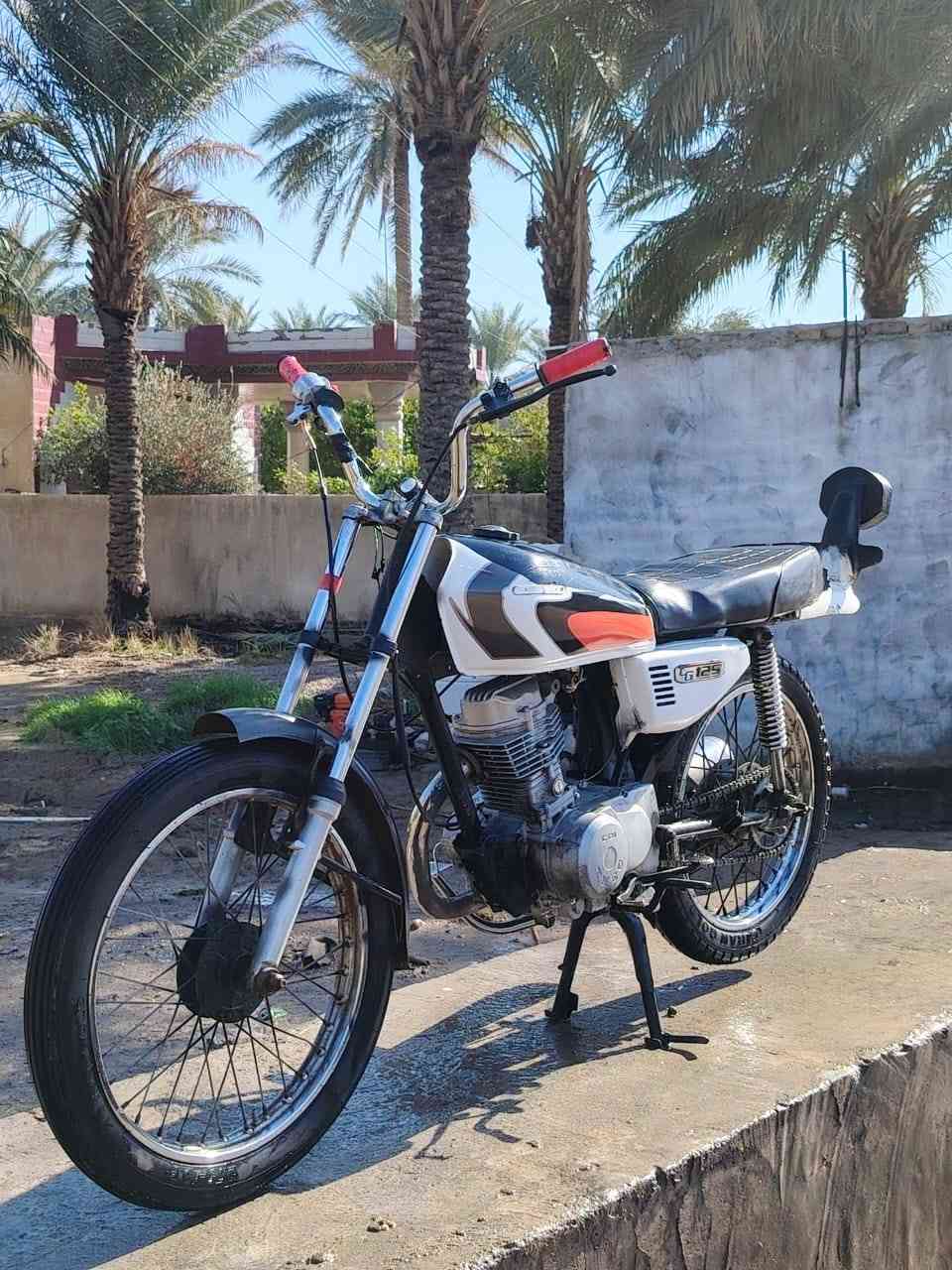 دراجه للبيع ارشه 225 بها مجال0788 374 8031 كلك
