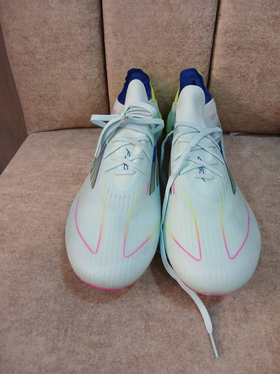 قياس 44...40 الف توصيل مجاني


**إذا كنت صاحب هذا الإعلان وتريد حذفه لأي سبب، رجاءا أرسل رسالة إلى الدعم الفني**