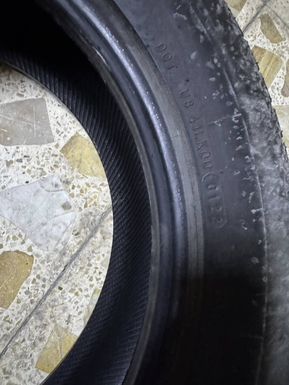 تايرات 17/60/225 بلاديات من امريكا
ثلجيات ( تنسه شي اسمه بنجر ٥ سنوات)
 انتاج 2022 ماشيه سياره عليهن ٥ الاف ميل
سعر زوج ٧٠ ألف مع توصيل
***********
