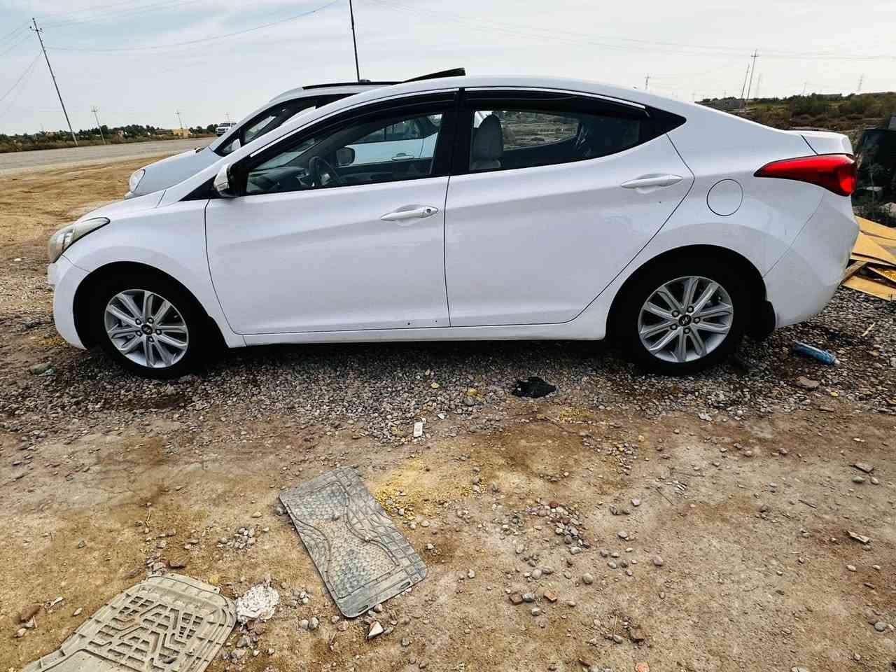 السلام عليكم للبيع النترا ٢٠١٤ خليجي فول محرك 1600 بيها باب تبديل ودوس صبغ الباقي كفاله جديده وجاهزه للاخير رقم دولي باسمي 
السعر ١١٢ مكاني الناصريه ***********
***********
