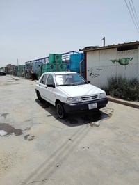 سيارة حديثة • للبيع • خط خارجي