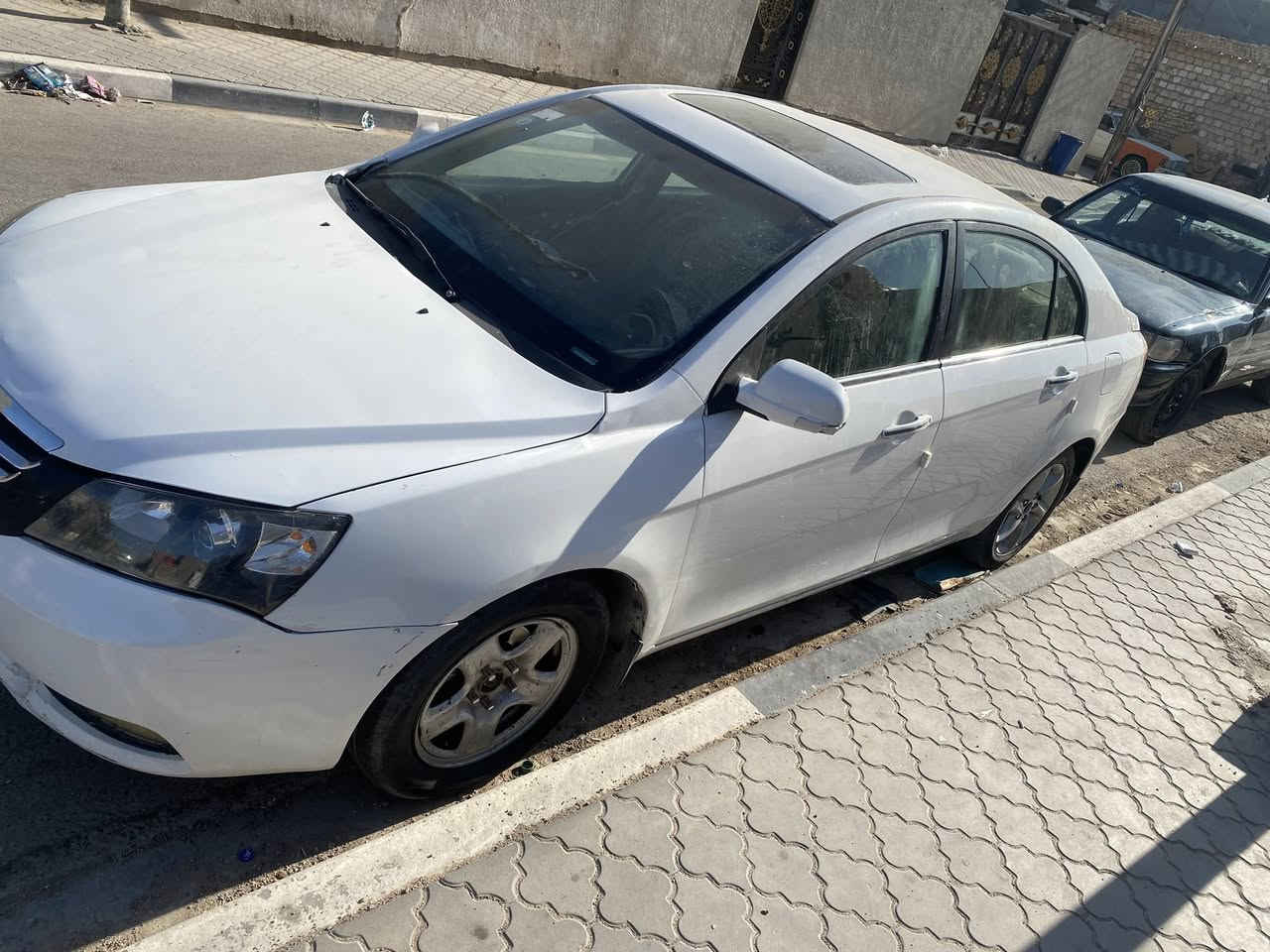 ام كراند للبيع محرك وكير بلاديات سياره بيه ضربه بصفحه اليمنه مبدل بيه قاعده مال دبل سعر 35 مكاني البصره الزبير ***********
