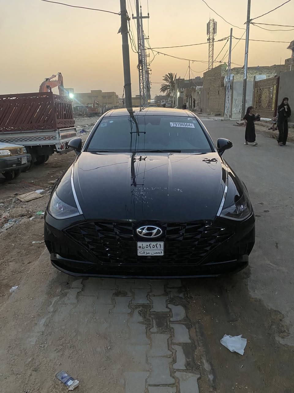 سوناتا شذري ميتاليك موديل ٢٣ حادثهه فقط جاملغ ومبدل بنيد تفصيخ  بدون دواخل ماشيه ٤٠ الف ميل سياره جديده منفيس بأسمي مامرقمه بعدها فول مواصفات مراوس اوبيع تفاصيل اكثر خاص او اتصال ***********
