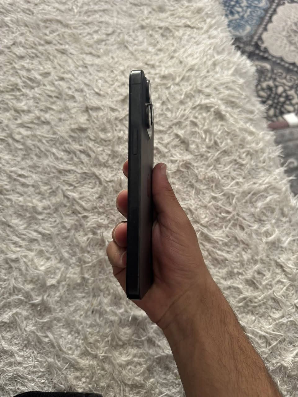 السلام عليكم 
ايفون 15 برو ماكس 
ذاكرة 256
بطارية 86 
مبدل شاشة نوعية زينة 
***********
