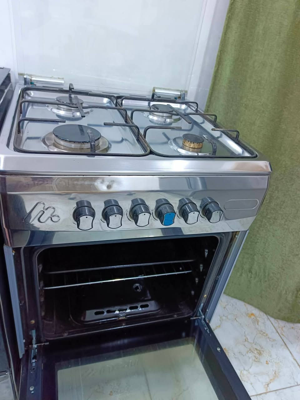 السلام عليكم
يالله اللهم صلي على محمد وآل محمد 
طباخات للبيع :
_طباخ تركي اكسبريس أربع عيون نضافه بمعنى الكلمة 
_طباخ اربع عيون نضافه فول 
_طباخ كريازي نضافه فول وشرط الفحص
_طباخ عدد  (٣) فريش نضافه فول
_طباخ ستيل شركة نوال نضيف كلش 
 وصورة تشهد كدامكم هيه تحجي نضافه

_غسالات باله للبيع
_غسالات اطفال توشيبا بلكارتون 
 _للاستفسار /مراسله خاص او اتصال على الرقم
الرقم/***********
