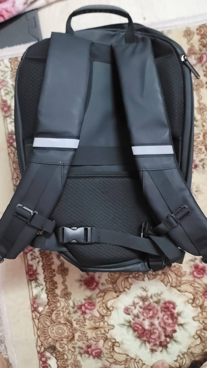 السلام عليكم
جنطه ام عيون تشتغل عين وحده  سعر 25
خوذه جديده كامله بيها جامتين سعر  30
عازل صوت لون ابيض مع لواصقه عدد 36 السعر 15 
قلم يحتوي يسجل صوت كامل مع اغراضه السعر 25


**إذا كنت صاحب هذا الإعلان وتريد حذفه لأي سبب، رجاءا أرسل رسالة إلى الدعم الفني**