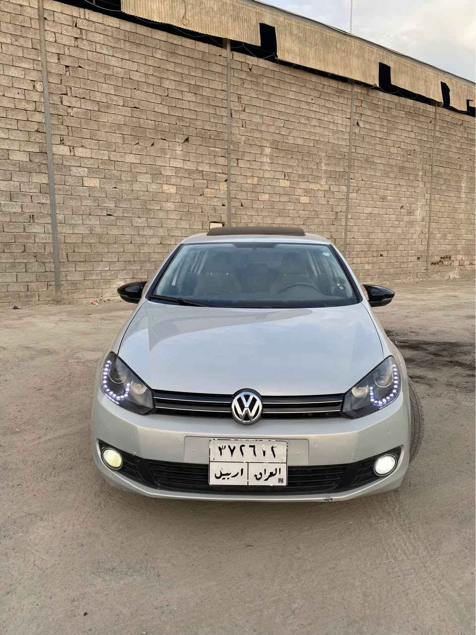 گؤلـف ٢٠١٢ فول مواسـفات خـةلـيجـى سةيارةكة زور خاوينه مةكـينـه ١٦ بـئ تـؤربؤ مـةرغوب بةنـسـبةت سـبوغ سـةيارةكـه ٢ چامرخـى پـيـشةوةى سبـوغه بـئ ژؤرئ بئ ايـربـاگ نـرخـى ٨٣ وةرةقـةيـةو مـةجالةكـى بـرايانةى تيدايه 
ژمارة مـؤبايل         *********** أربيل, العراق
