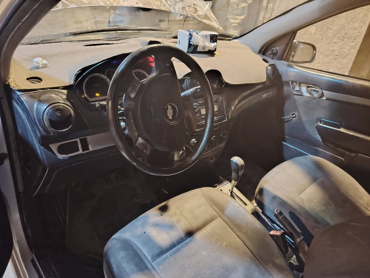 سلام عليكم افيو حديده للبيع سياره بلاديه فول كهربايات ستدر لوك سايد كله شغاله مكينه نضيفه كير نضيف تايارت تخم دفئه شغاله للبيع او مراوس موصله 18 ترهم مراوس ***********
