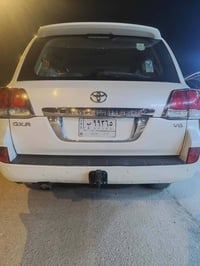 لاندكروزر • ٢٠١١ • رقم بغداد